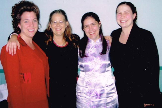 R-L: Mindy, Tammy, Jessi, Brandy (we like to associate ourselves with others whose names end in "e")